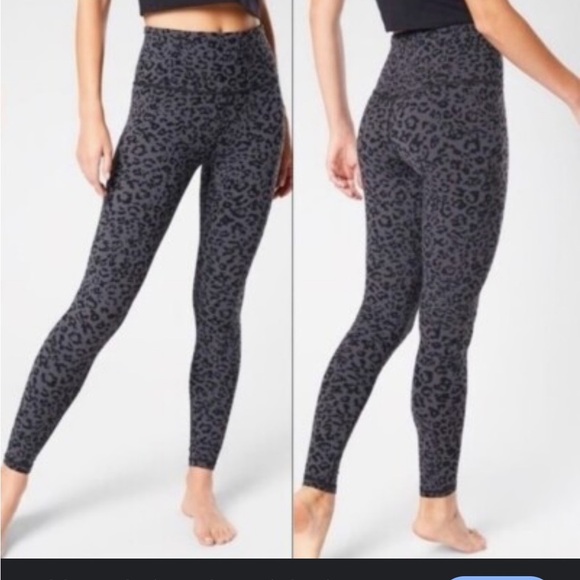 Athleta Ultra High Rise Elation Tight Leggings M Gray Leopard Tights Cheetah - Picture 1 of 8